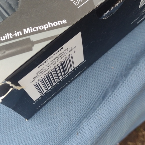 Bass Jaxx Ultramax Headphones - Black and Gray - Picture 4 of 4